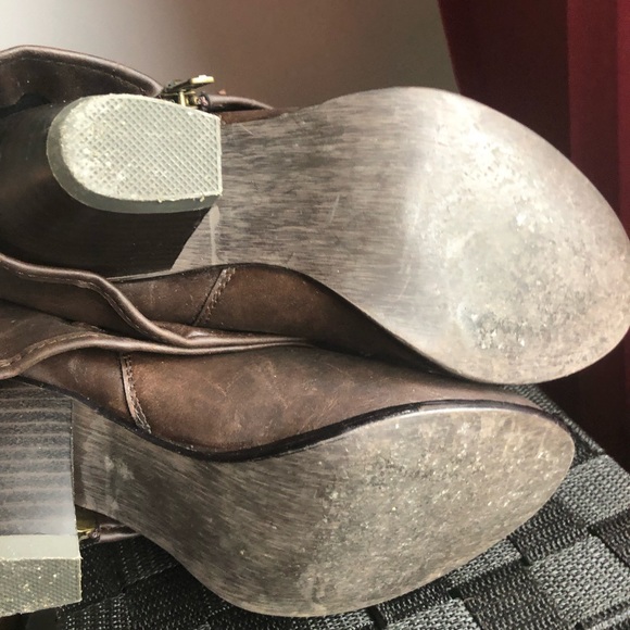 Cowgirl Style Brown Heeled Boots Size 5 - Picture 8 of 8